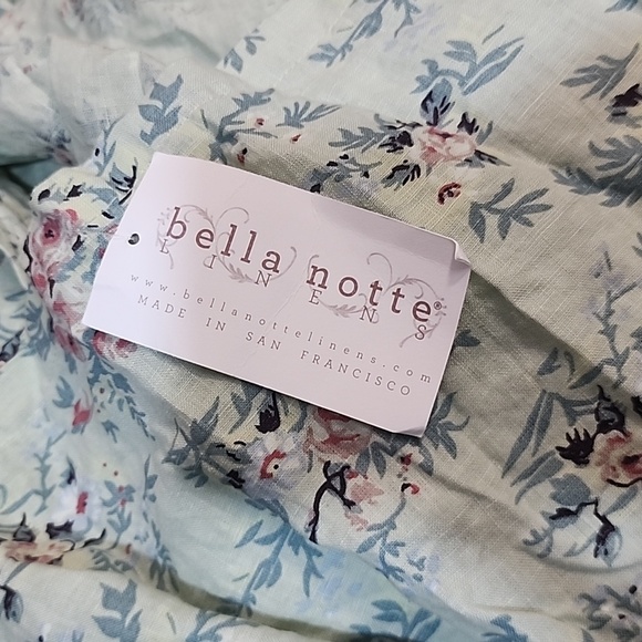 Bella Notte Other - NWT Bella Notte crib skirt dust ruffle floral